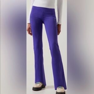 ATHLETA Rainier Bootcut Pant size Small Noble Blue